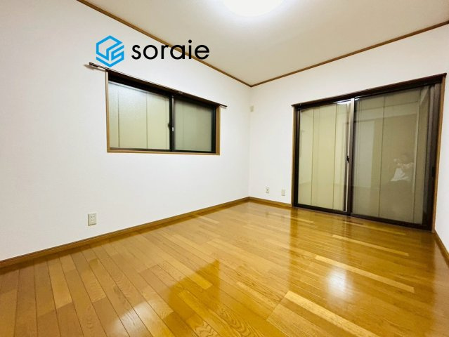 川越市今成４丁目　中古戸建の洋室|令和8年5月8日撮影。