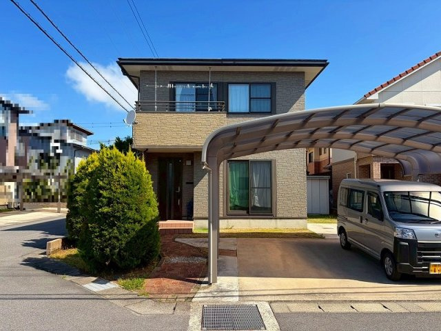 ■☐蚊屋Ｈ14年築中古戸建☐■のその他|2台用カーポート付き。雪の日も雨の日もしのいでくれます。
