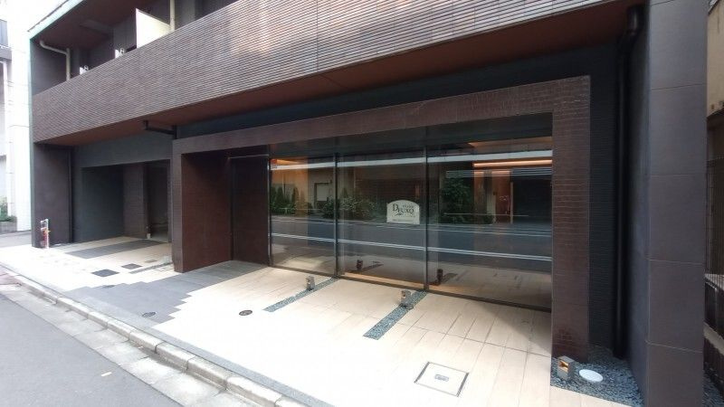 プレール・ドゥーク秋葉原Ⅲのエントランス