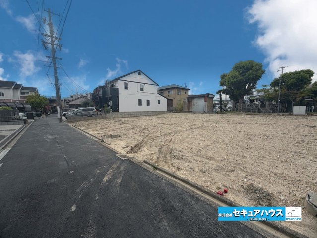 【同施工物件ご案内可】名古屋市南区南野町2丁目　全4棟の前面道路含む現地写真|事前予約にて現地ご見学いただけます！お気軽にお問い合わせください♪
■株式会社　セキュアハウス■
住宅ローンに強く、知識、経験豊富なスタッフ在籍
お客様に寄り添い、ご成約後もサポート致します