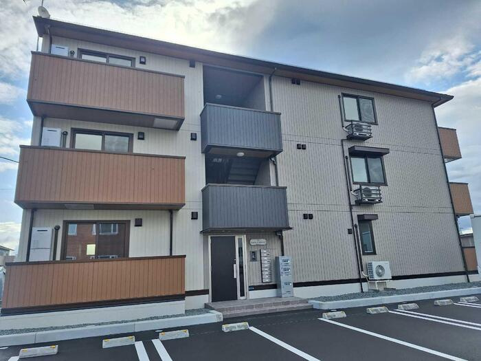 D-ROOM盛岡本宮　D棟の外観