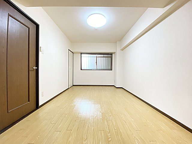 レジデンス千代田の洋室|個人の部屋や寝室として使える洋室です