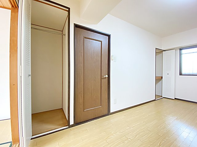 レジデンス千代田の収納|こまごまとしたものを収納できそうですね