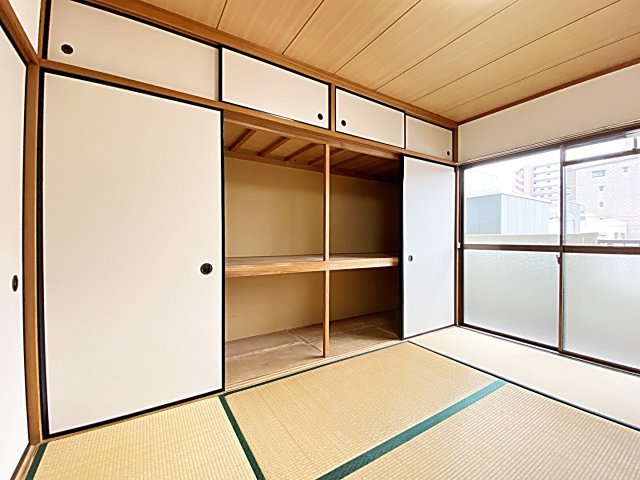 レジデンス千代田の収納|たっぷりとした収納スペースです