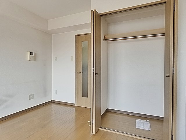 レージュ　ウエストの収納|たっぷりとした収納スペースです