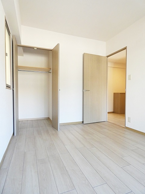 ビューテラス銀河の洋室|明るい洋室です