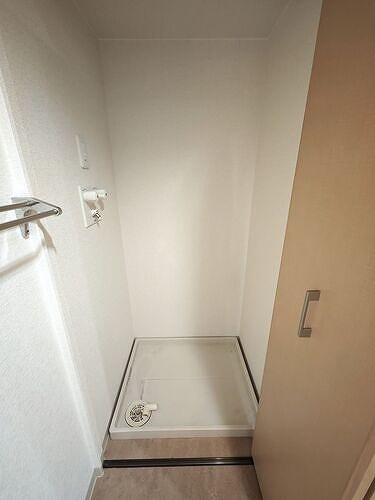 ライオンズシティ栄の洗面所|室内洗濯機置場