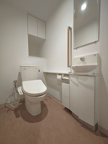 ライオンズシティ栄のトイレ|清潔感のあるトイレです