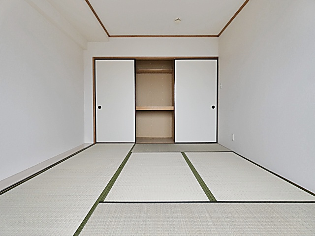 横井ビルの寝室|寝室にぴったりのお部屋です