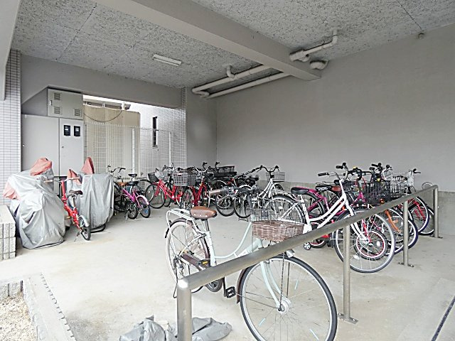 横井ビルのその他共用部分|駐輪場です