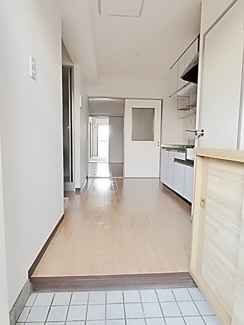 丸和マンションの玄関|きれいな玄関です