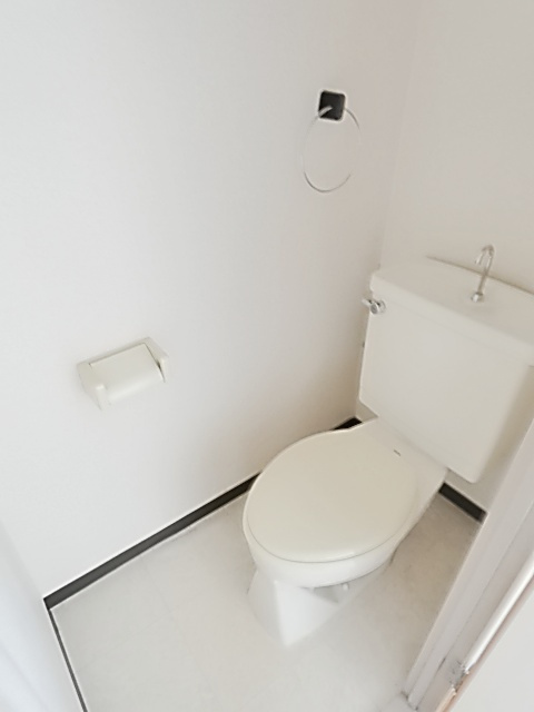 丸和マンションのトイレ|清潔感のあるトイレです