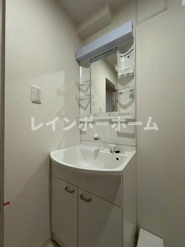 KEIAI RESIDENCE せんげん台Ⅵの独立洗面台|※建築中のため同施工会社参考写真となります。