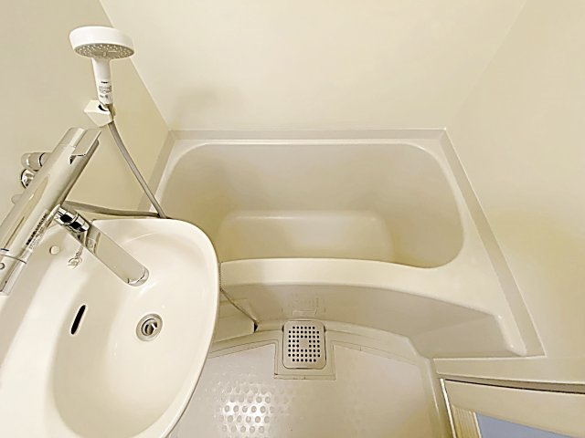 メゾン鶴里の浴室|お風呂で日々の疲れを落としましょう