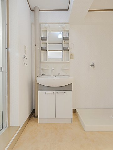 名栄ビルの独立洗面台|使いやすい独立洗面台です