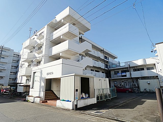 名栄ビルの外観