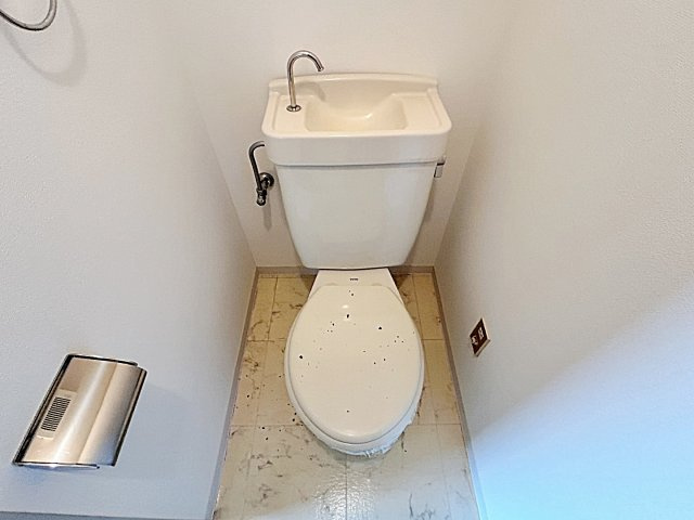 リバーサイド・ヒルのトイレ|落ち着いたトイレです