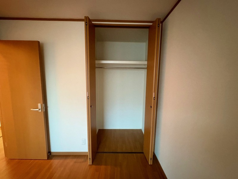 サンパレス　Ⅱの収納|たっぷりとした収納スペースです
