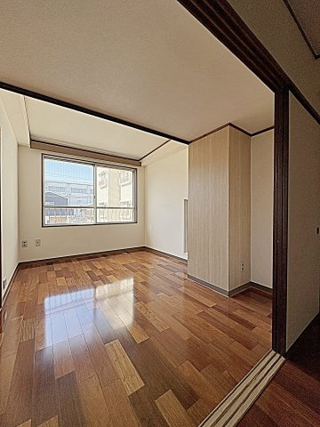 ユタカマンションの洋室|スタンダードな洋室です
