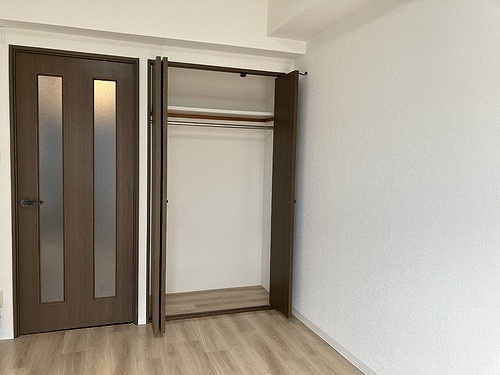 ベレーサ本山の収納|クロゼット　※同タイプの部屋のお写真です