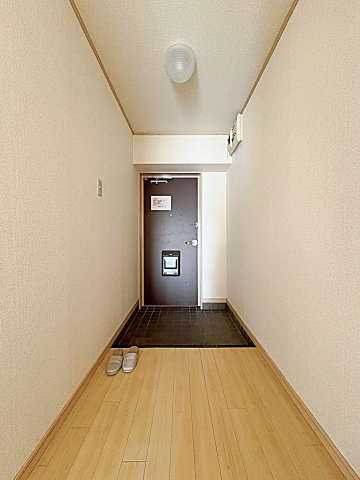 瑞和ビルの玄関|玄関です