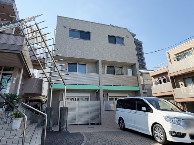 エレガンス十条の外観