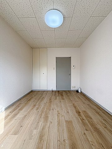 いづみコーポの居間・リビング|おしゃれな居間です