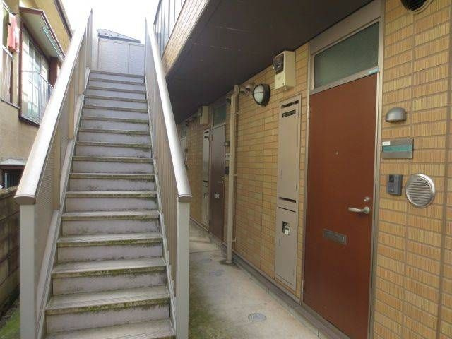 ソレイユ東山のエントランス