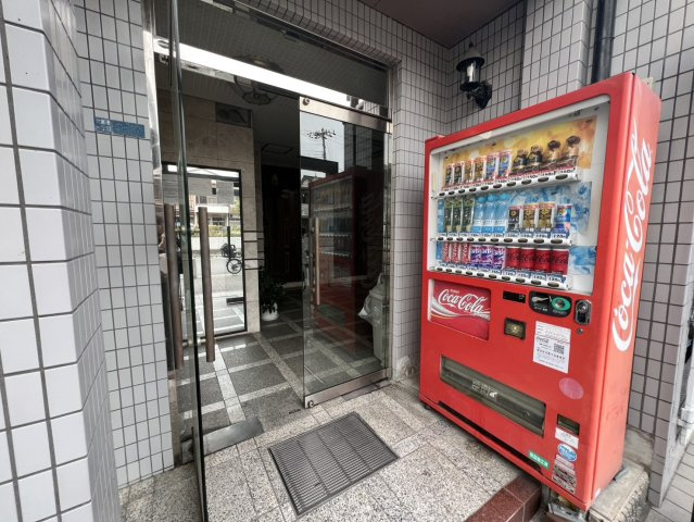 シャルマン大宮の外観