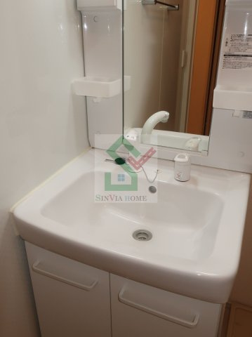 D-room元町の独立洗面台