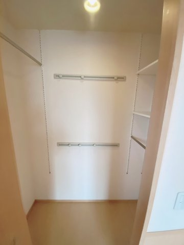 グランシャリオ前屋敷Aの収納