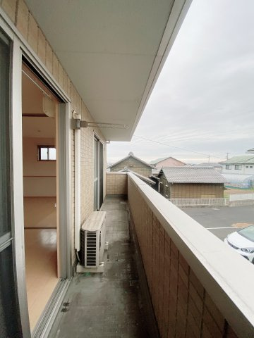 グランシャリオ前屋敷Aのバルコニー