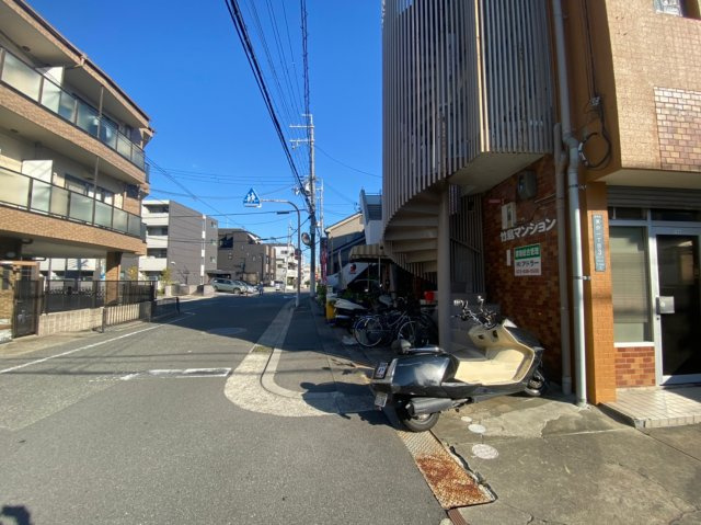 竹島マンションの周辺