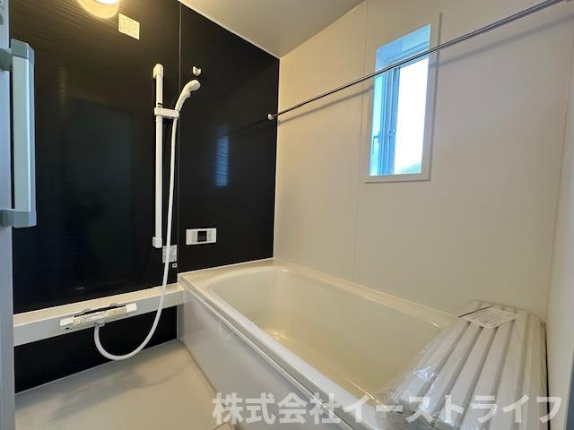 【新築戸建】　いわき市常磐下湯長谷町第2　全4棟の浴室|同社施工写真　リラックスできる雰囲気の浴室です。洗い場が広々としています。浴槽も広くリラックスするには最適です。
