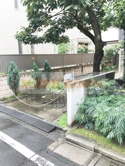 パーシモン中野富士見町のエントランス