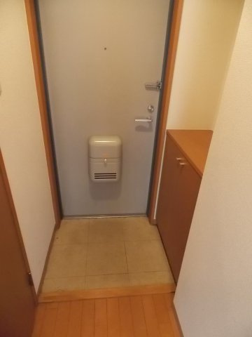 ルーチェ庄内緑地の玄関|きれいな玄関です