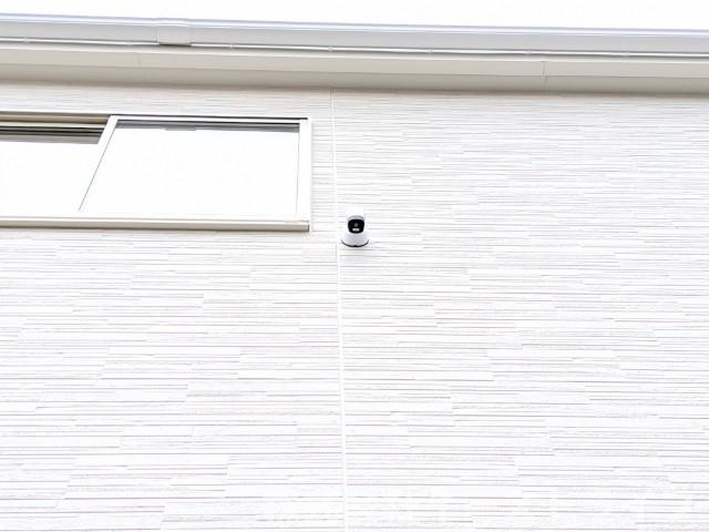 【新築戸建】　いわき小名浜花畑町第4の防犯設備|1号棟写真　防犯カメラが設置されています。