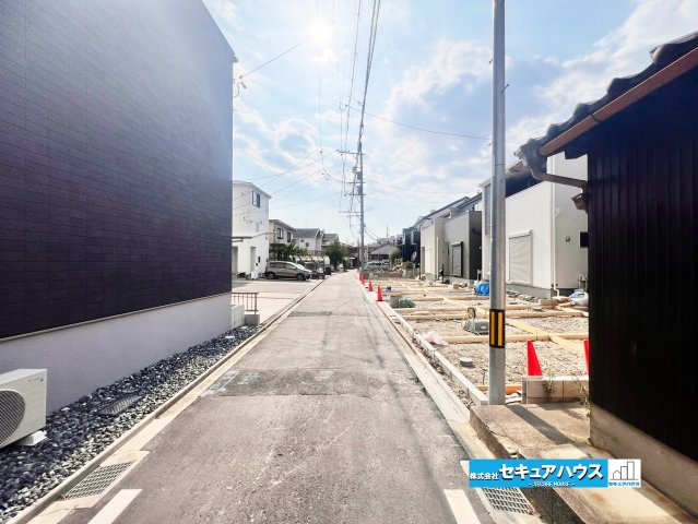 【完成しました！】名古屋市南区南野町2丁目　全4棟の前面道路含む現地写真|事前予約にて現地ご見学いただけます！お気軽にお問い合わせください♪
■株式会社　セキュアハウス■
住宅ローンに強く、知識、経験豊富なスタッフ在籍
お客様に寄り添い、ご成約後もサポート致します。