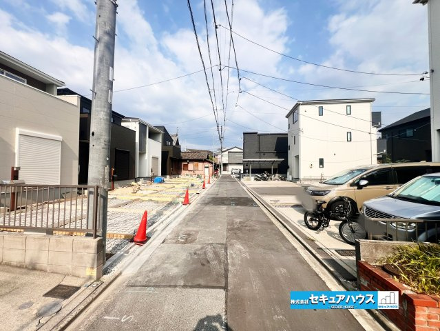 【完成しました！】名古屋市南区南野町2丁目　全4棟の前面道路含む現地写真|事前予約にて現地ご見学いただけます！お気軽にお問い合わせください♪
■株式会社　セキュアハウス■
住宅ローンに強く、知識、経験豊富なスタッフ在籍
お客様に寄り添い、ご成約後もサポート致します。