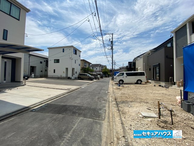 【完成】名古屋市南区南野町2丁目　全4棟の前面道路含む現地写真|事前予約にて現地ご見学いただけます！お気軽にお問い合わせください♪
■株式会社　セキュアハウス■
住宅ローンに強く、知識、経験豊富なスタッフ在籍
お客様に寄り添い、ご成約後もサポート致します。