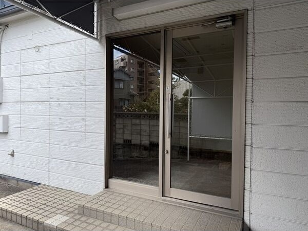 野並4丁目店舗の外観