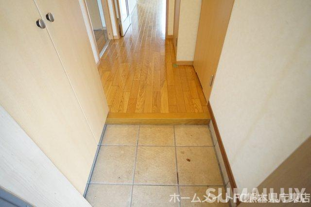 シオール壱番館の玄関