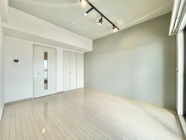 ディークレスト太子堂駅前　Eastの居間・リビング