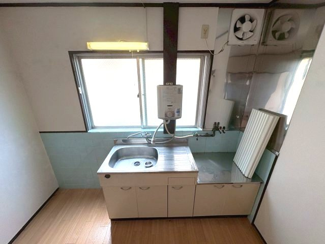 白鳥苑マンションのキッチン