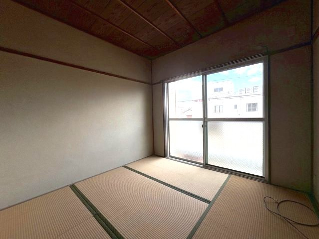 白鳥苑マンションの和室