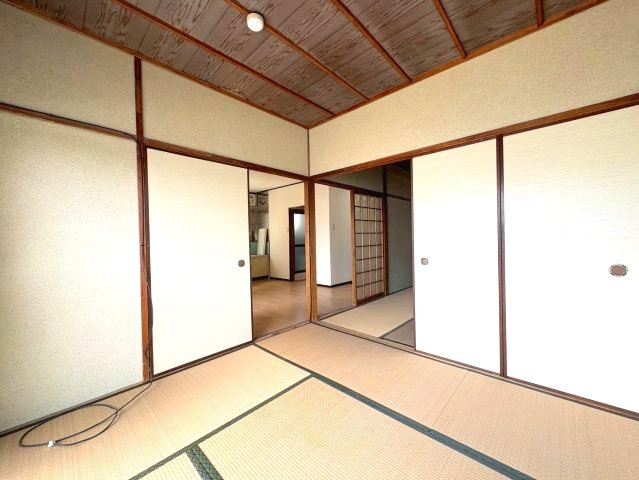 白鳥苑マンションの和室