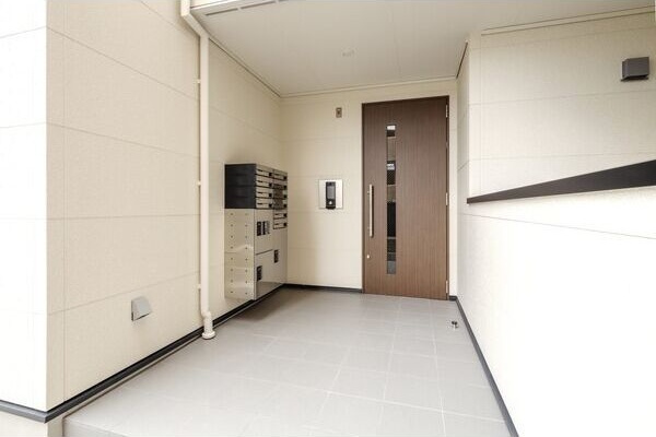 Anecis広見町のエントランス
