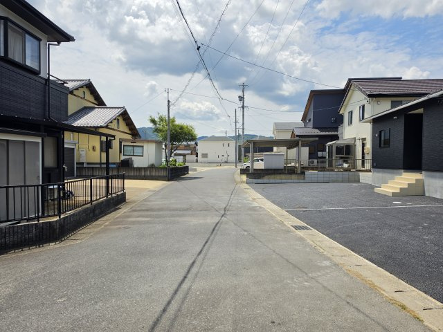 土岐市妻木平成町第２の前面道路含む現地写真