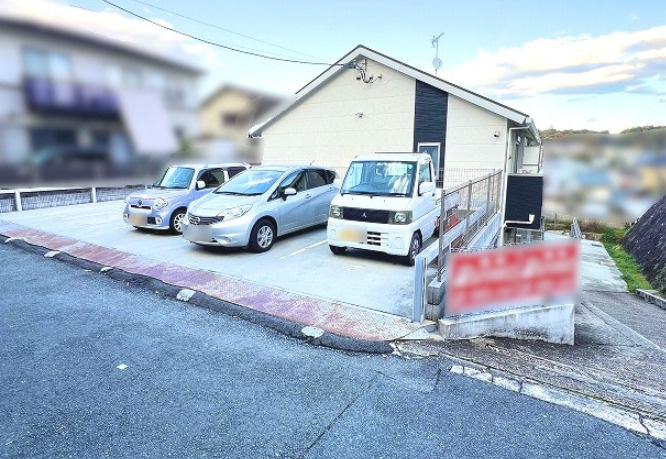 グランデ生駒の外観