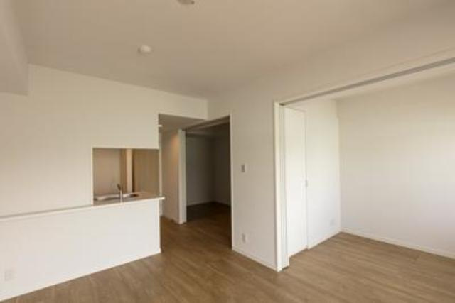 【居間・リビング】 | カハレア調布 | ※写真は同タイプ住戸です。